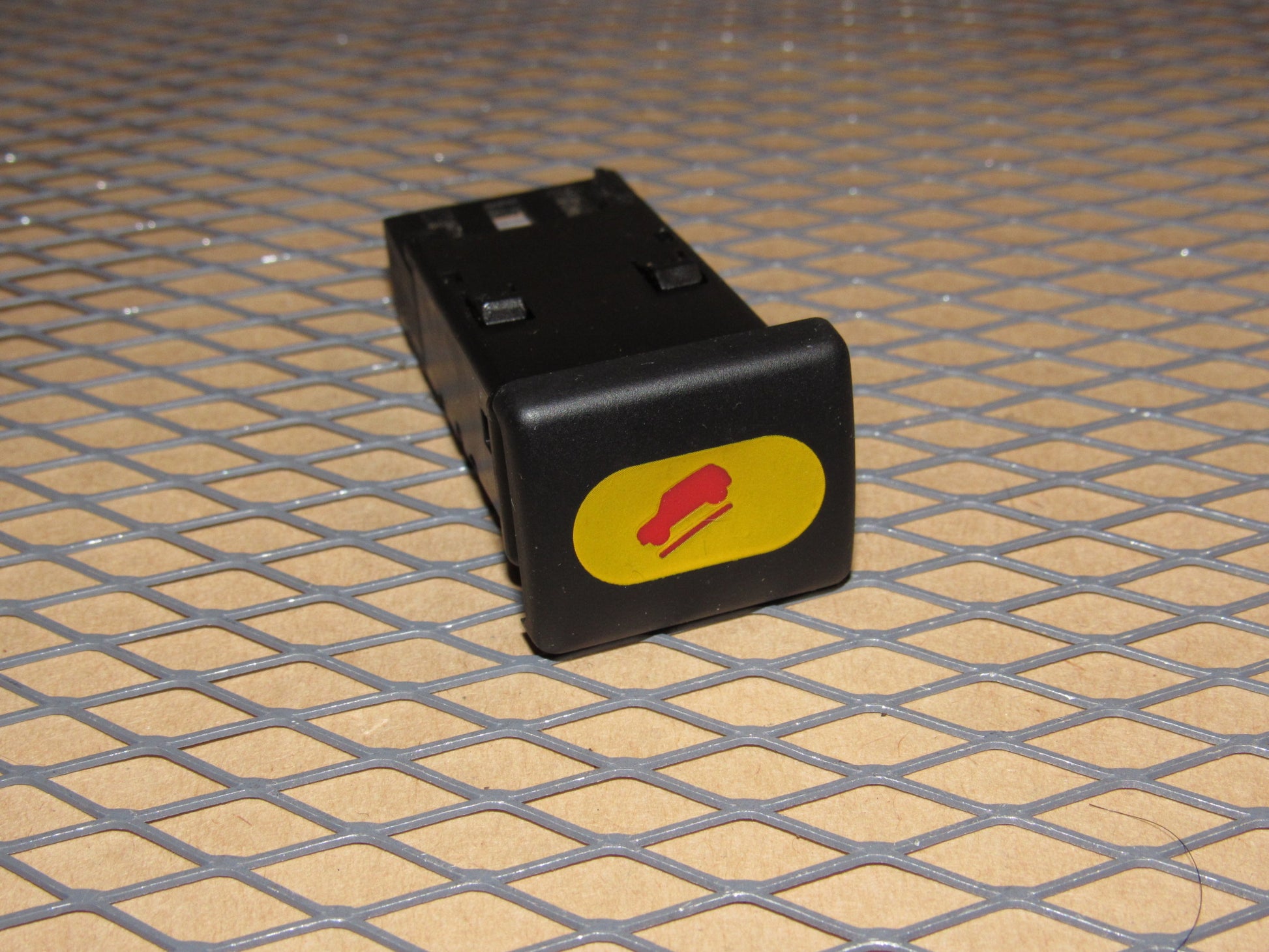 03 04 Land Rover Discovery OEM HDC Hill Descent Control Switch