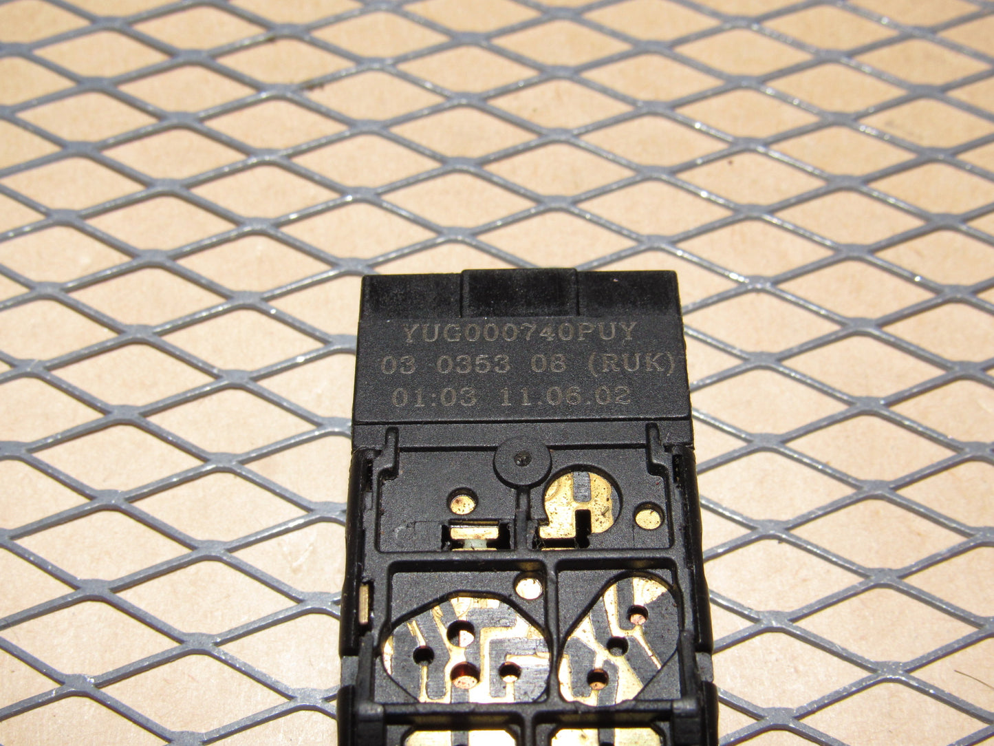 03 04 Land Rover Discovery OEM HDC Hill Descent Control Switch