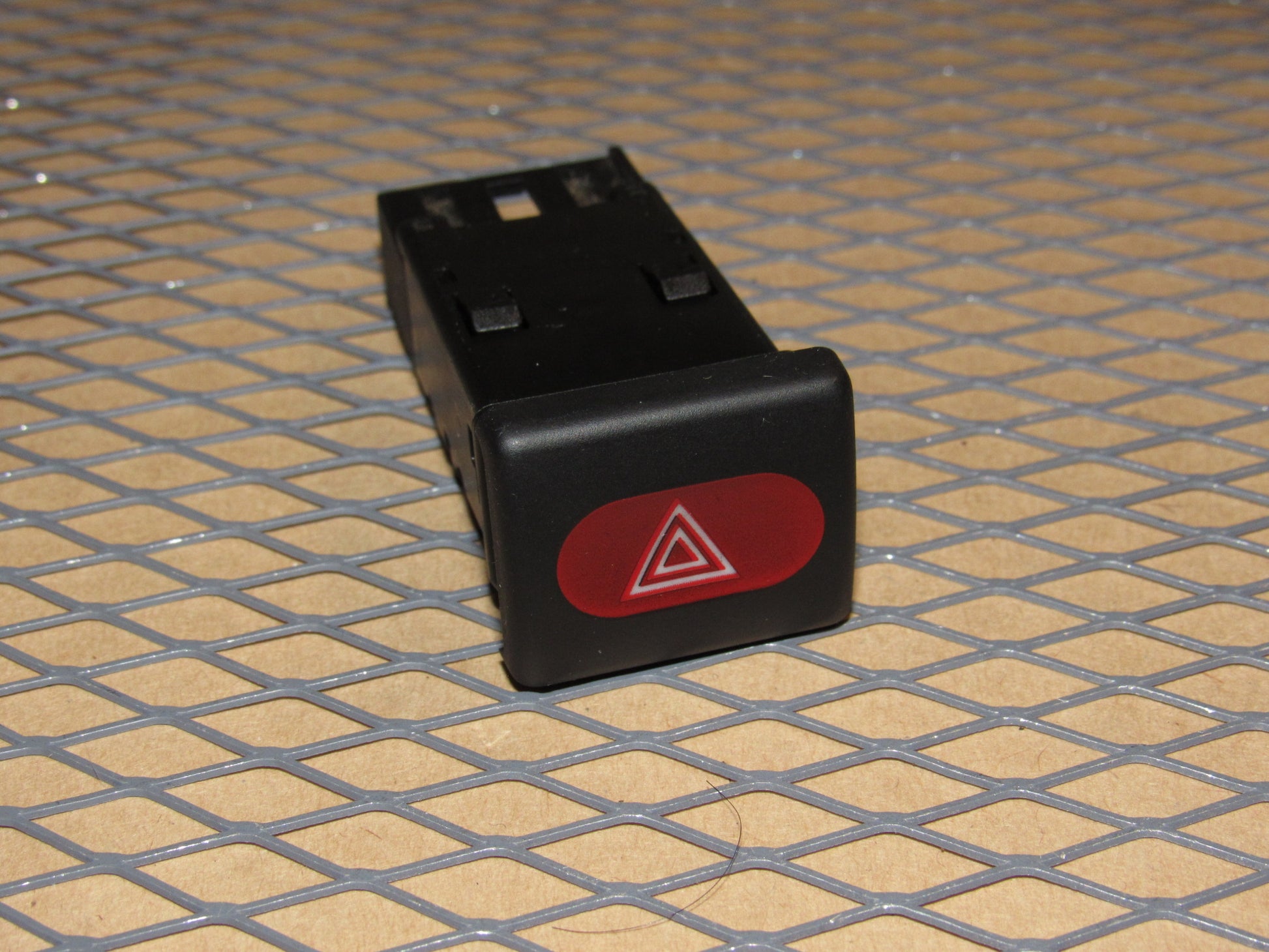 03 04 Land Rover Discovery OEM Flasher Hazard Light Switch