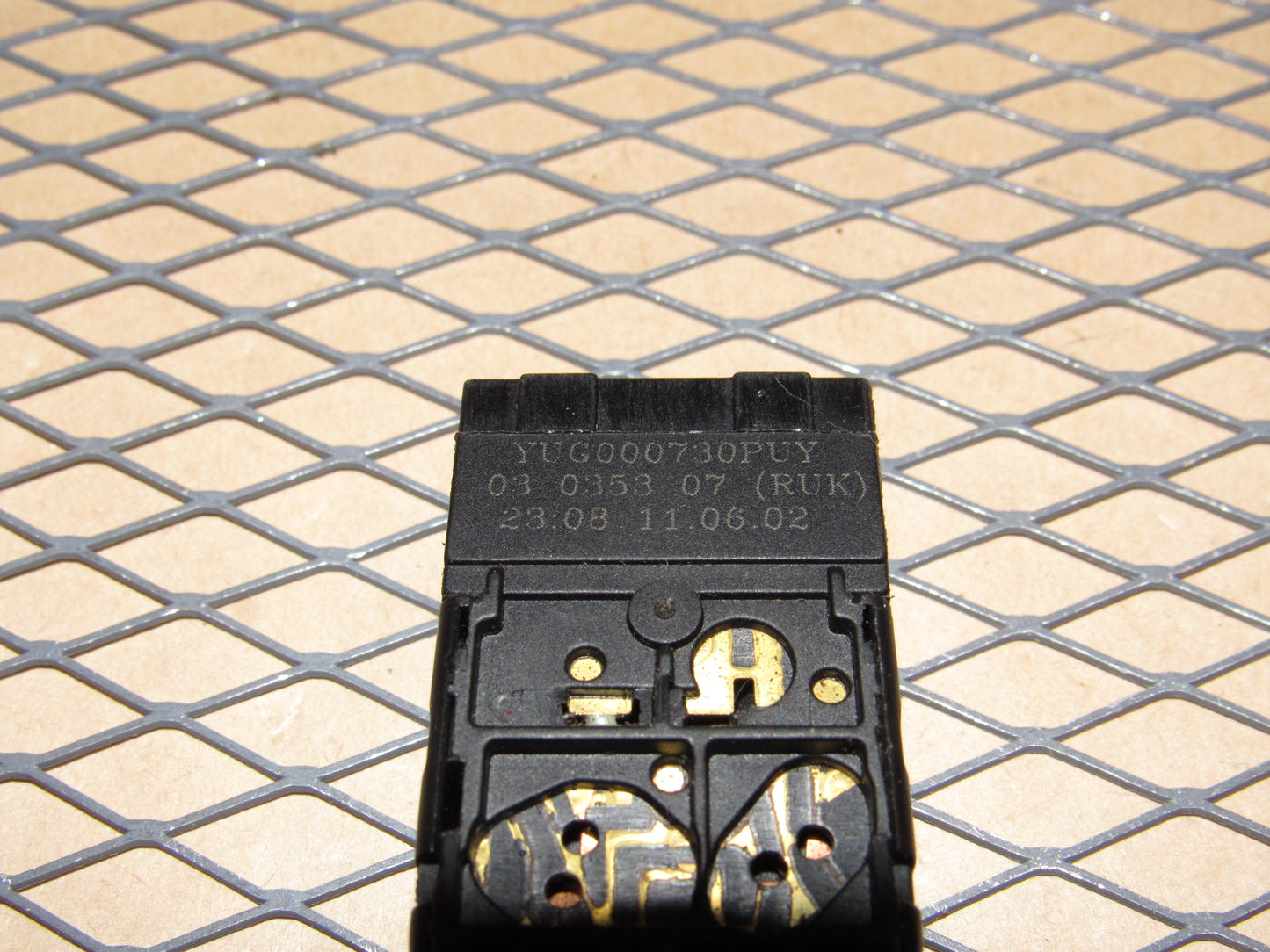 03 04 Land Rover Discovery OEM Flasher Hazard Light Switch