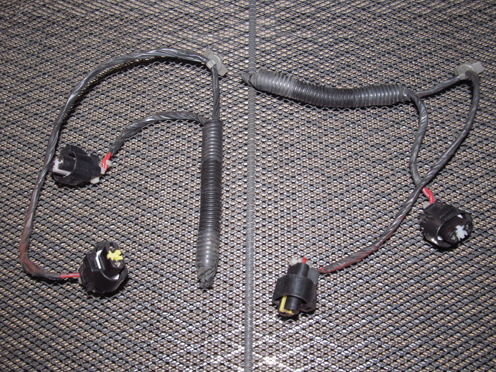94 95 96 97 Mitsubishi 3000GT OEM Headlight Pigtail Harness