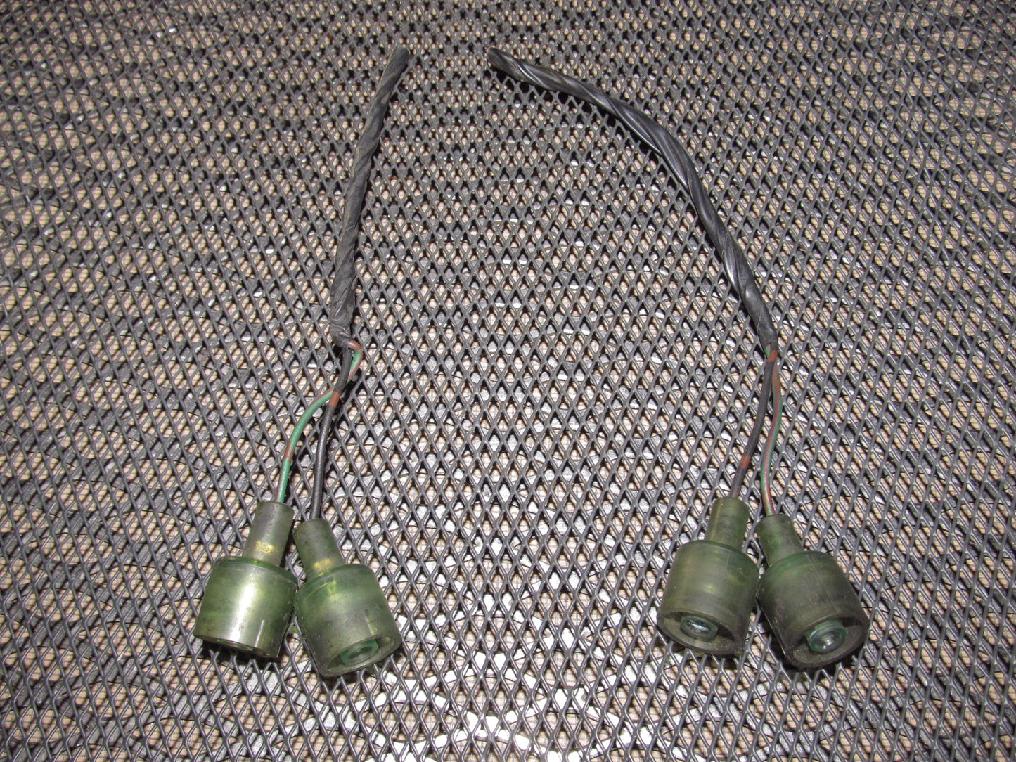 94 95 96 97 Mitsubishi 3000GT OEM Exterior Horn Pigtail Harness