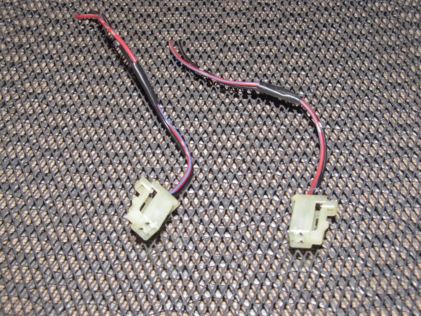 94 95 96 97 Mitsubishi 3000GT OEM Tail Light Pigtail Harness