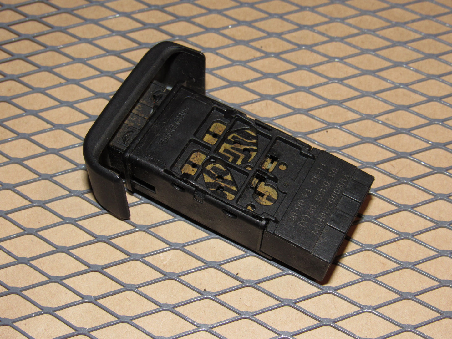 03 04 Land Rover Discovery OEM Rear Wiper Switch