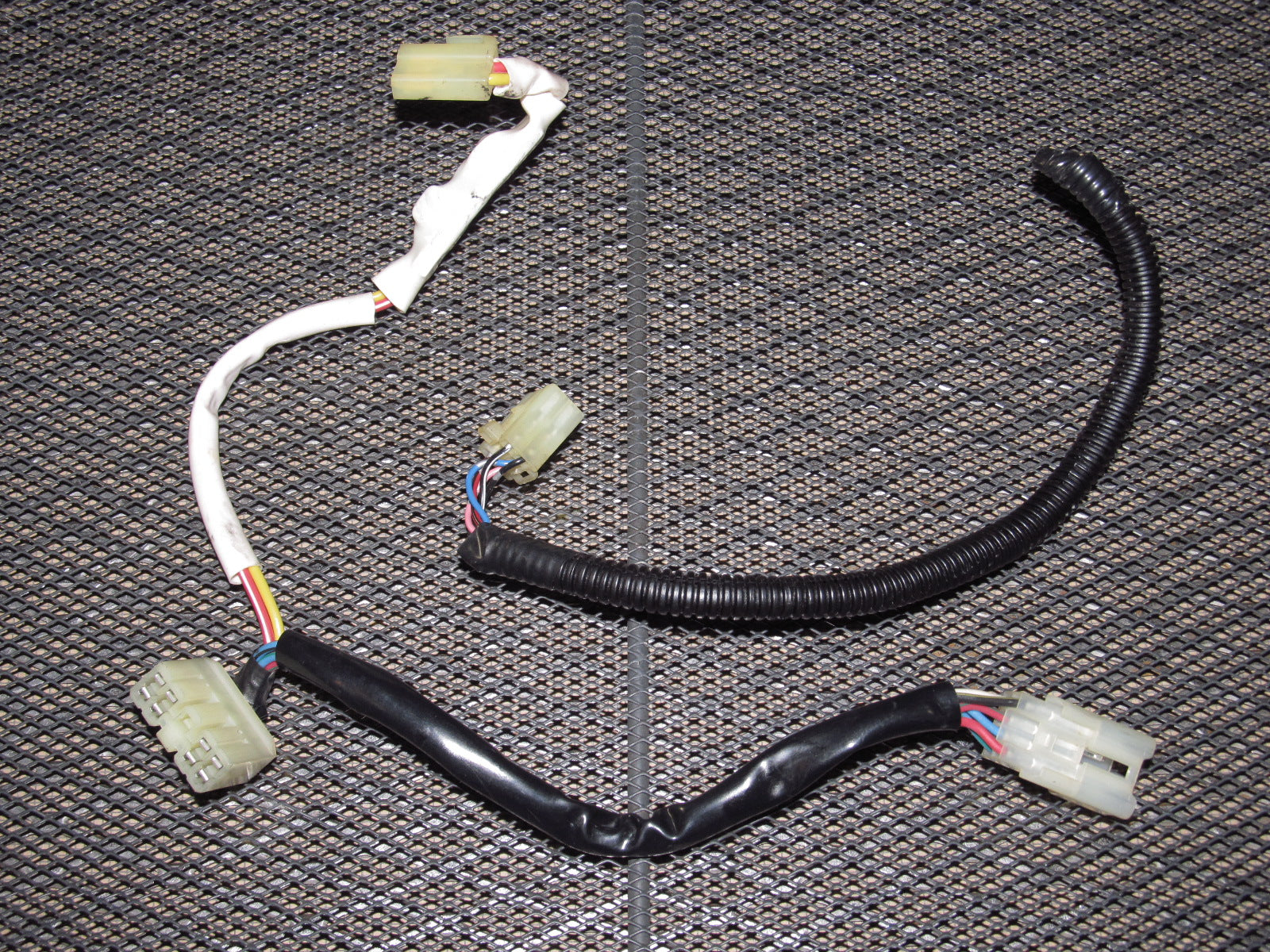 94 95 96 97 Mitsubishi 3000GT OEM Antenna Pigtail Harness