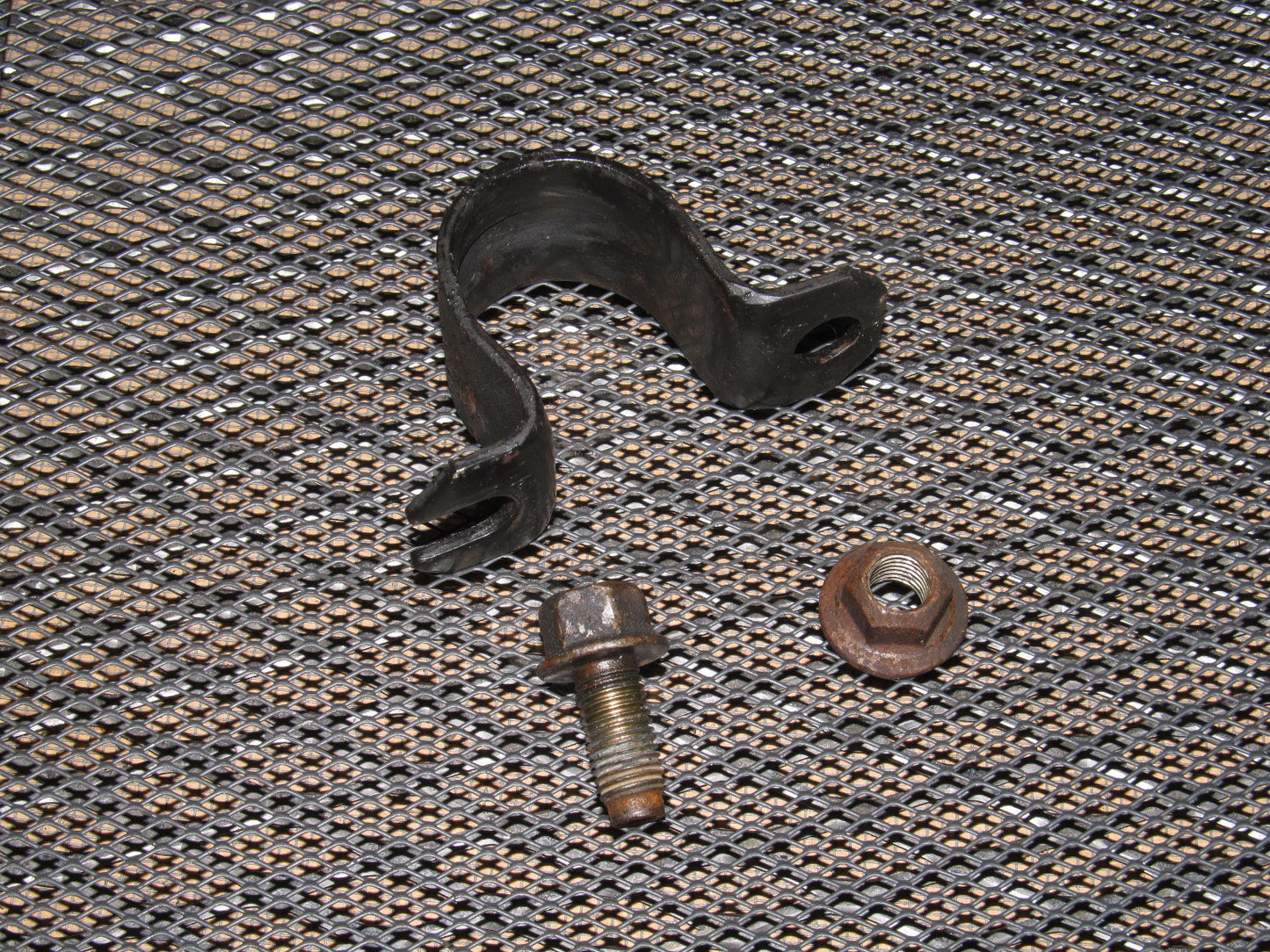 89 90 Nissan 240SX OEM Front Stabilizer Bracket