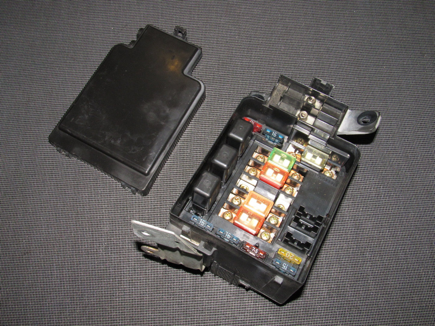 93 94 95 96 97 Honda Del Sol OEM Engine Fuse Box