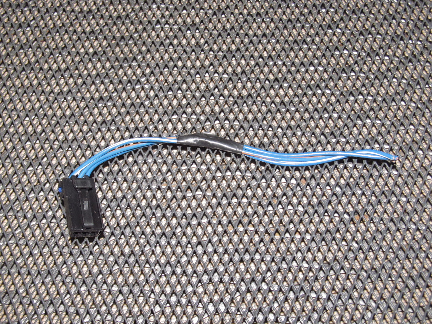 94 95 96 97 Mitsubishi 3000GT OEM Rear Wiper Motor Pigtail Harness