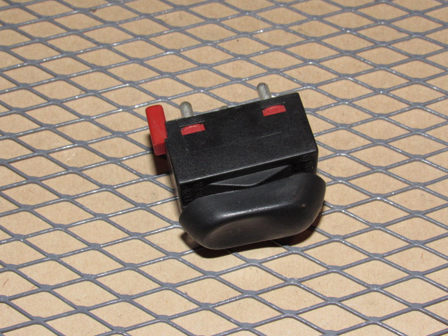 99 00 01 02 03 04 Ford Mustang OEM Power Door Lock Switch - Left