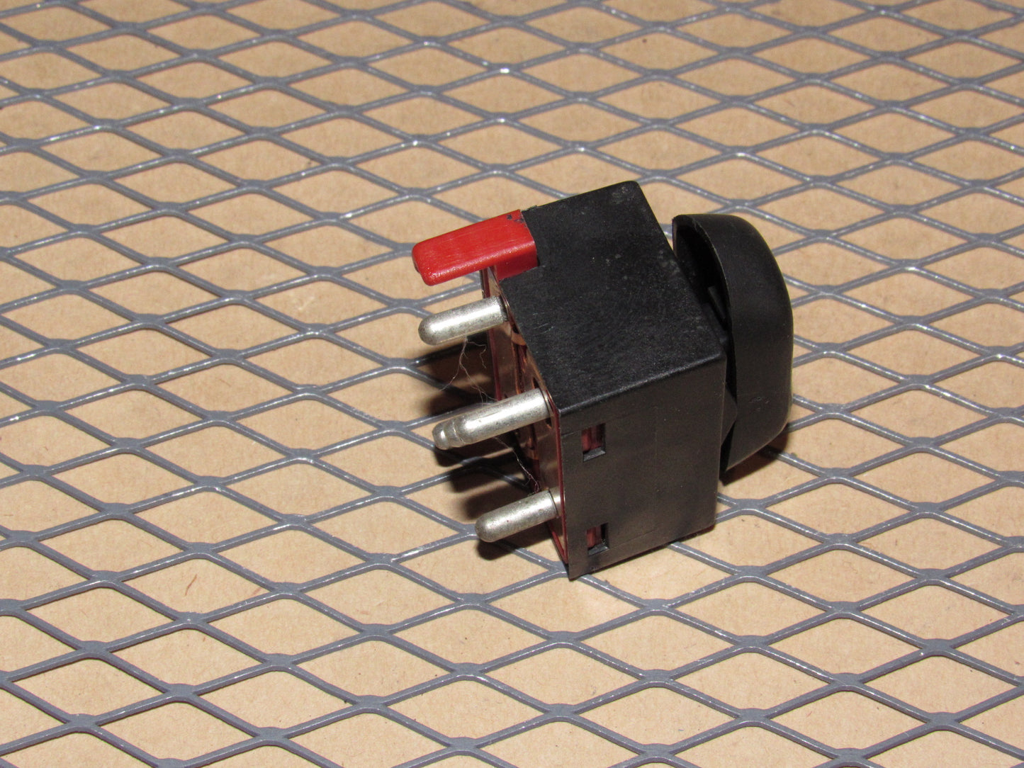 99 00 01 02 03 04 Ford Mustang OEM Power Door Lock Switch - Left