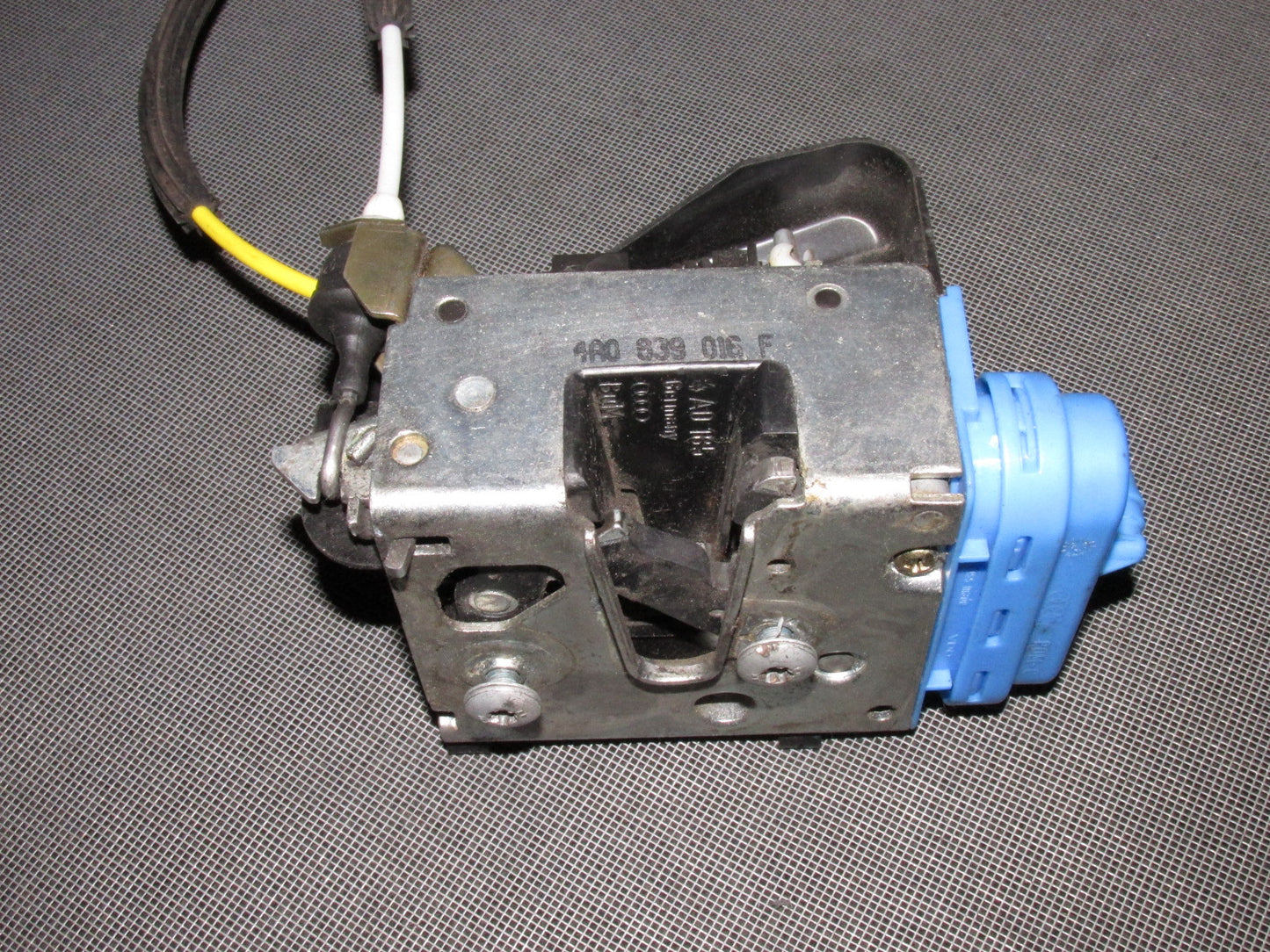 96 97 98 99 00 01 Audi A4 OEM Door Latch Assembly - Rear Right