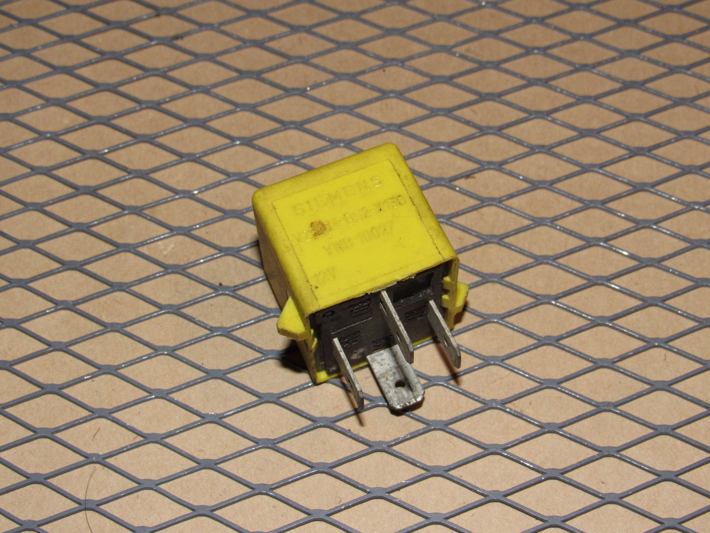 Land Rover Relay V23134-B52-X130