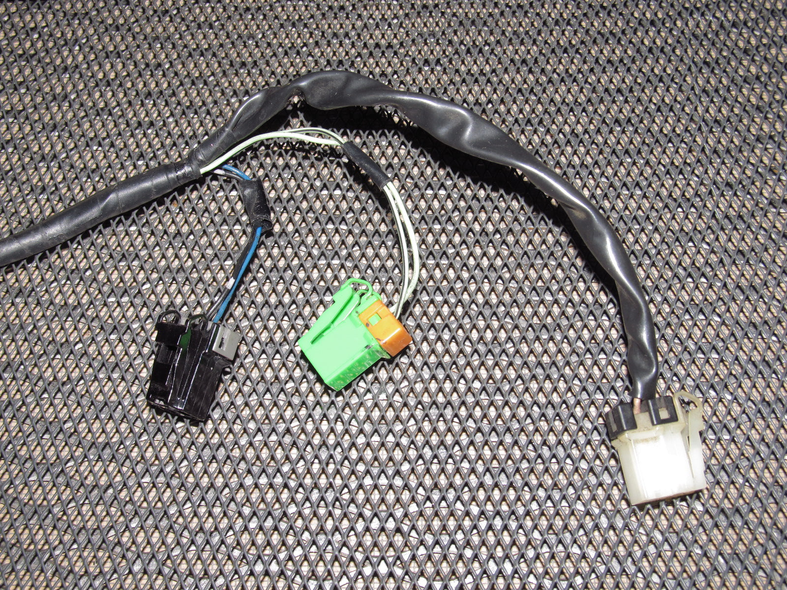 90 91 92 93 94 95 96 Nissan 300zx OEM Rear Washer Wiper Tank Harness