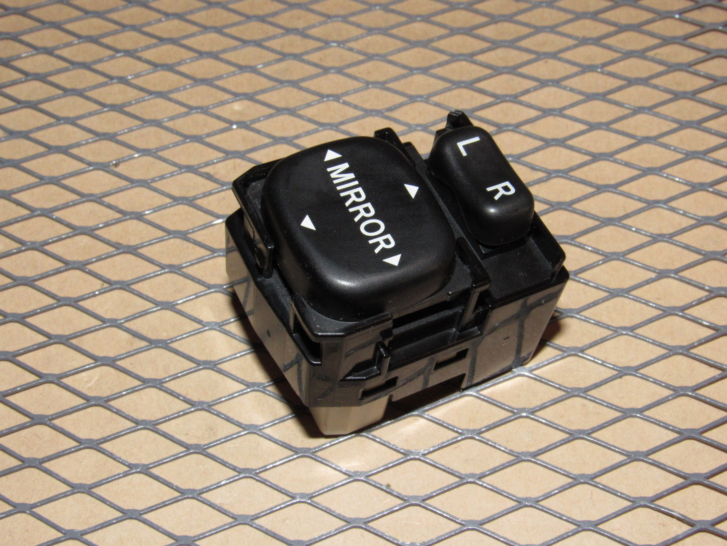 03 04 05 06 07 08 Toyota Corolla OEM Power Mirror Switch
