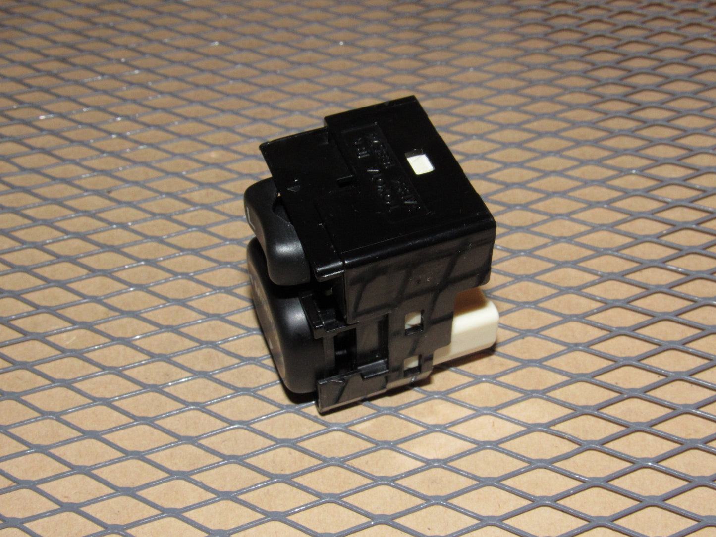 03 04 05 06 07 08 Toyota Corolla OEM Power Mirror Switch