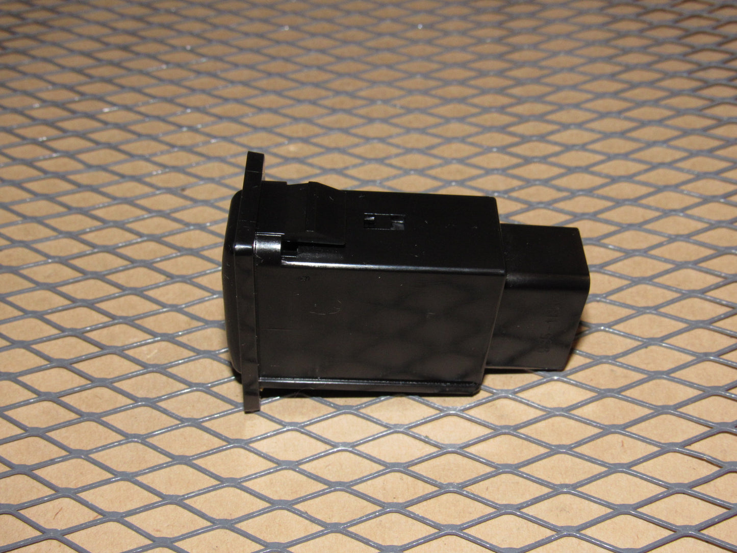 03 04 05 06 07 08 Toyota Corolla OEM TPMS Tire Pressure Monitoring System Set Switch