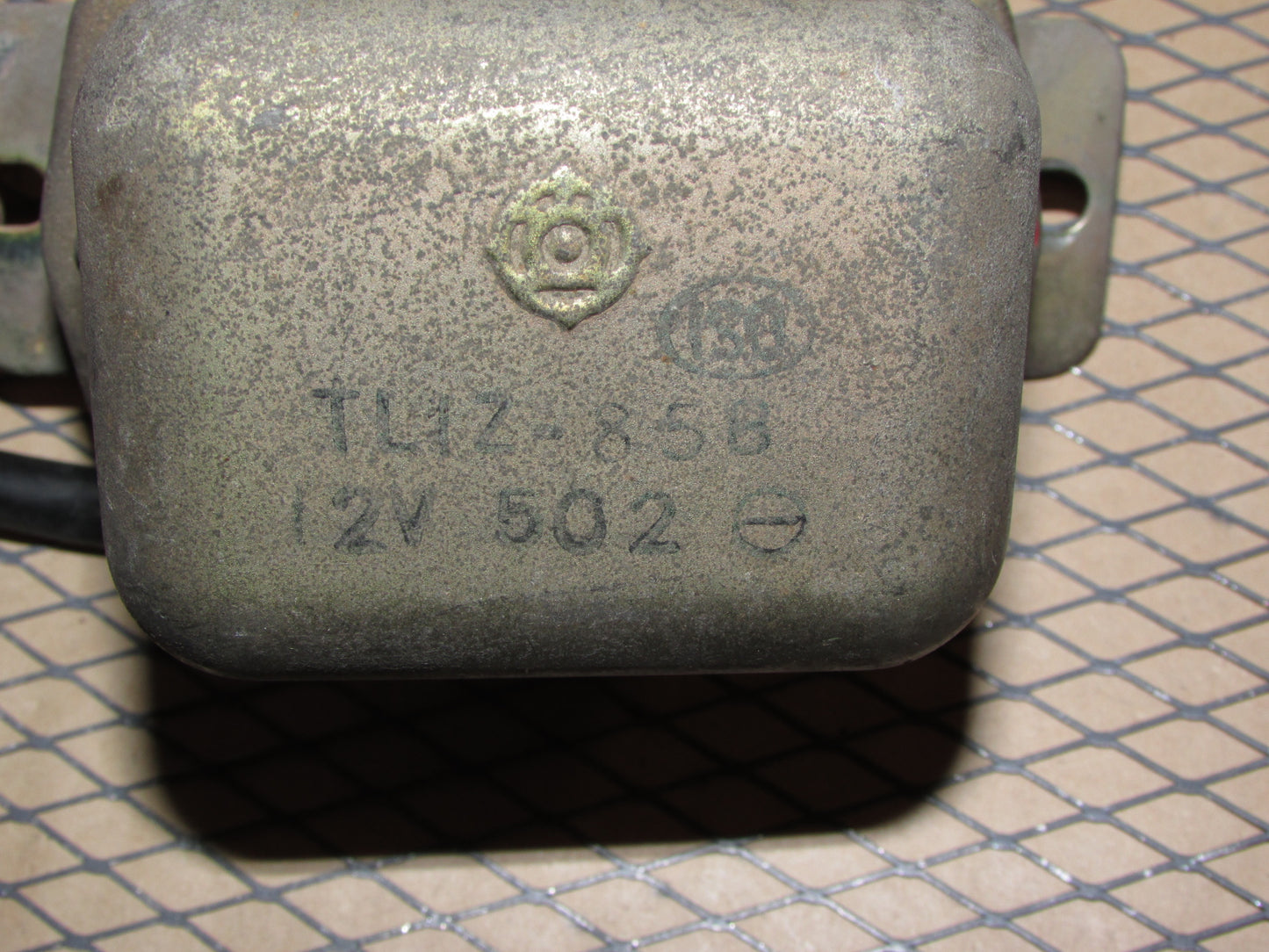 75 76 Datsun 280z OEM Temp Compensated Voltage Regulator TL1Z-85B