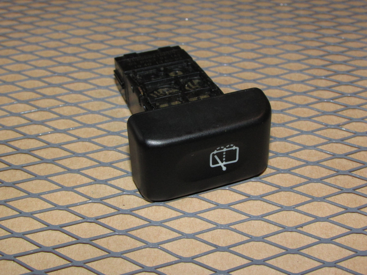 03 04 Land Rover Discovery 2 OEM Rear Wiper Switch