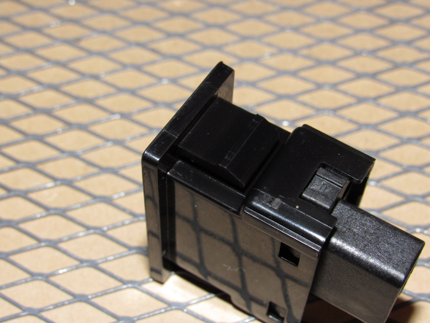 03 04 05 06 07 08 Toyota Corolla OEM Dash Anti Theft Alarm Security Light Lamp