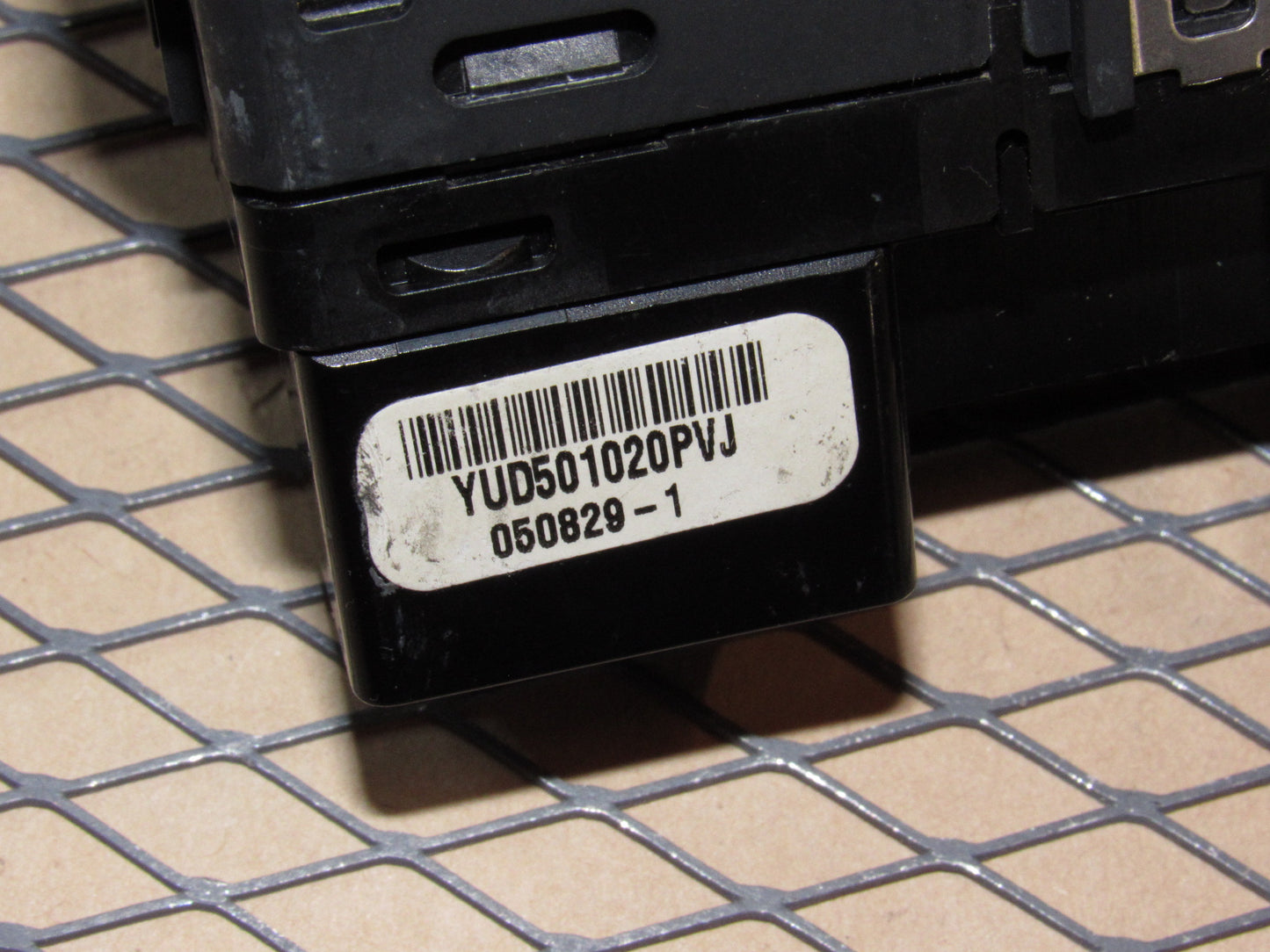 05 06 07 08 09 Land Rover Range Rover OEM Front Master Window Switch - Left