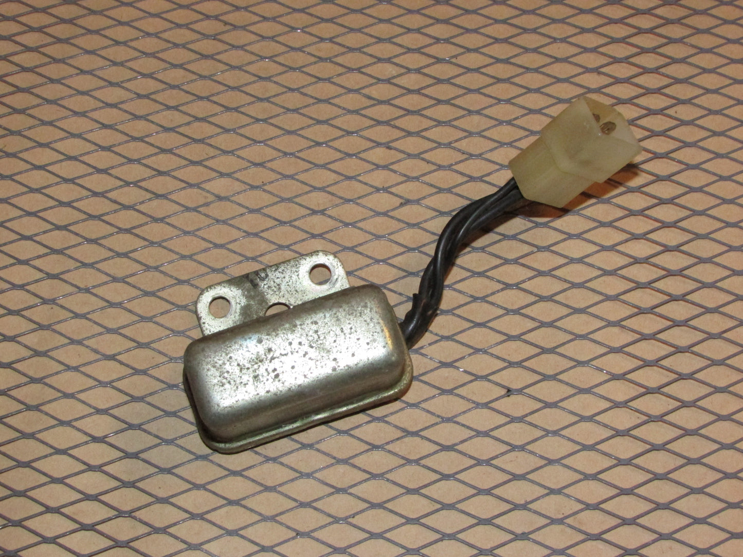 75 76 Datsun 280z OEM Relay 25230-89914