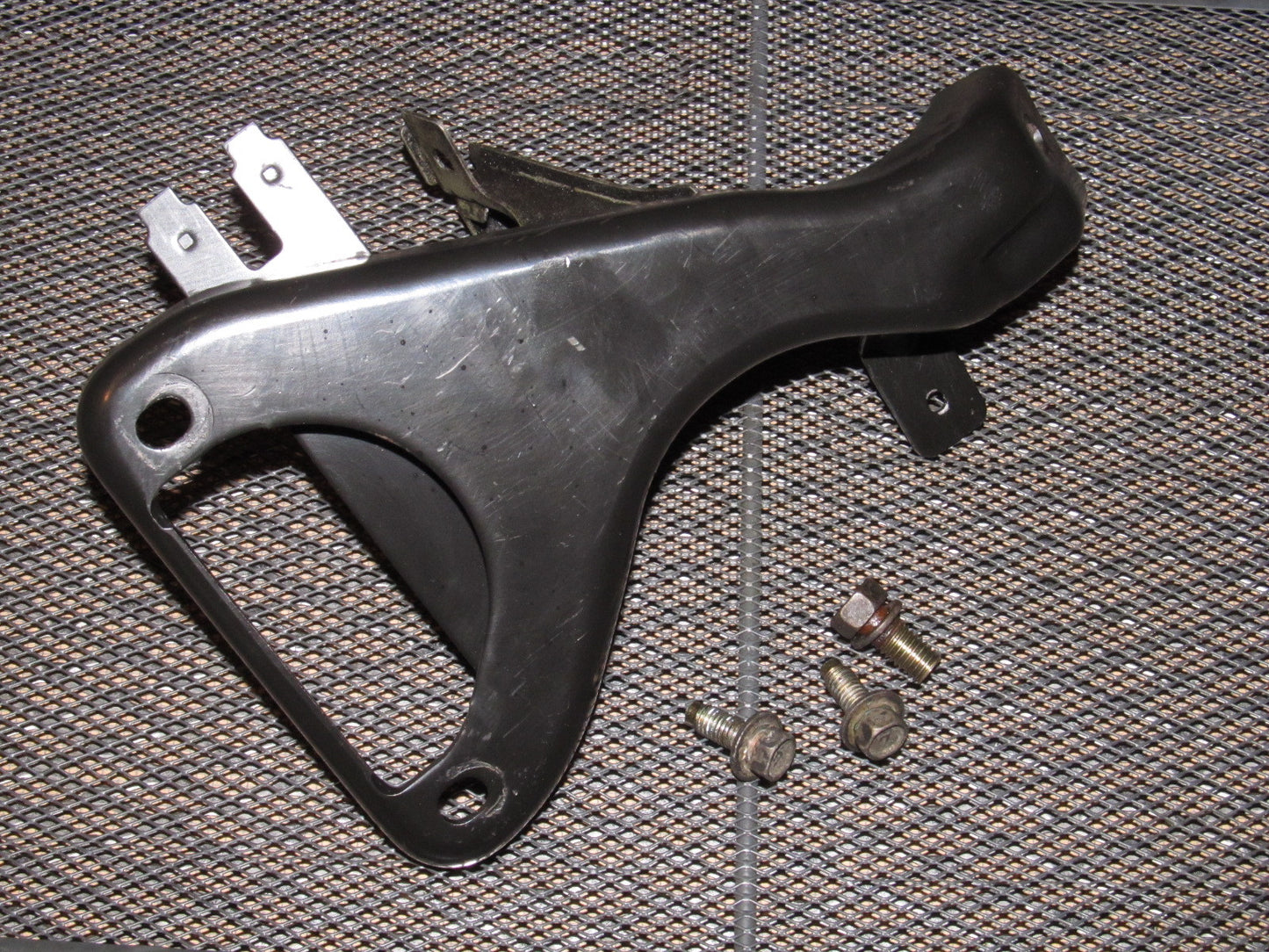 89 90 Nissan 240SX OEM Intake Manifold Bracket