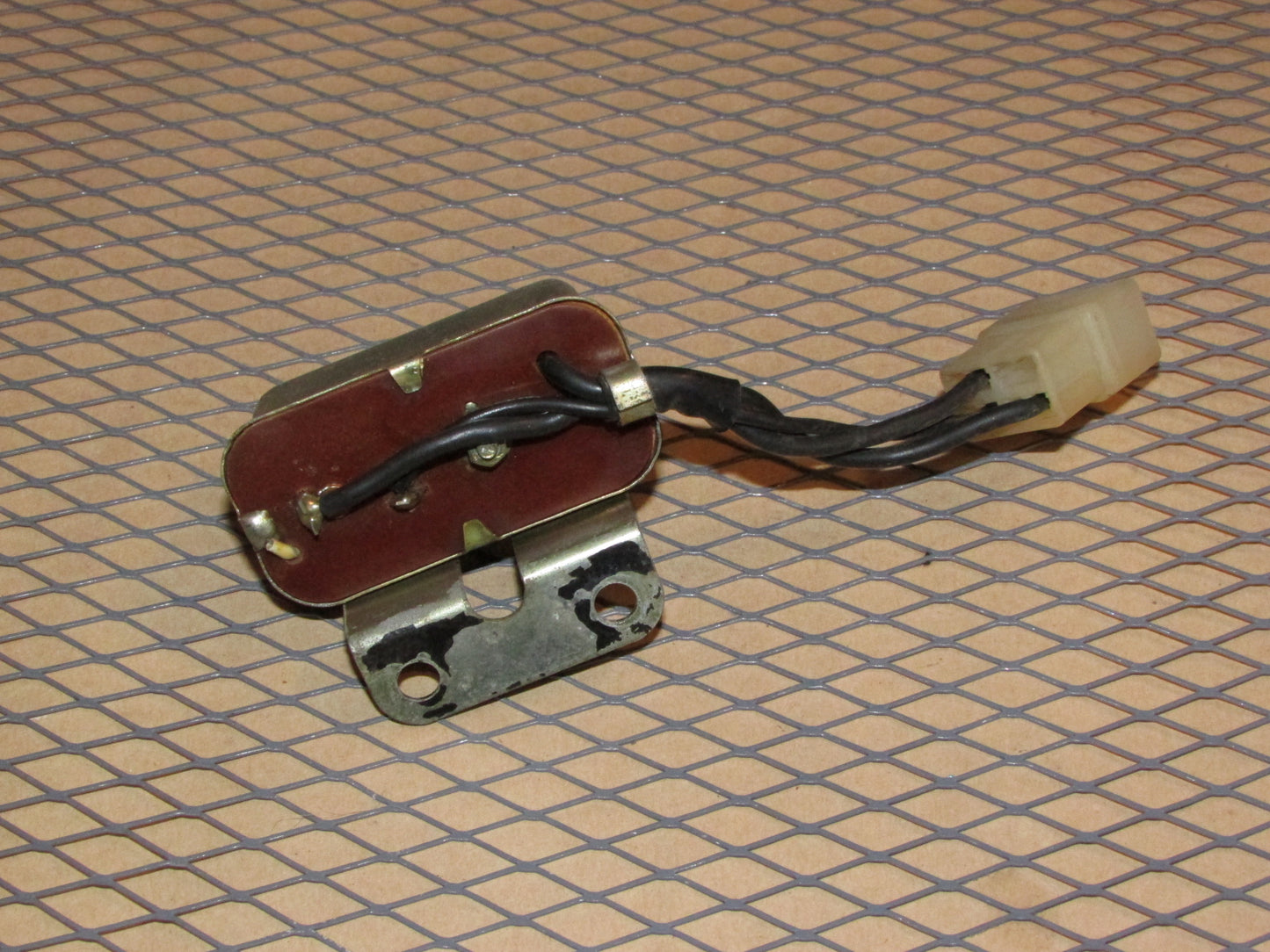 75 76 Datsun 280z OEM Relay 25230-89914