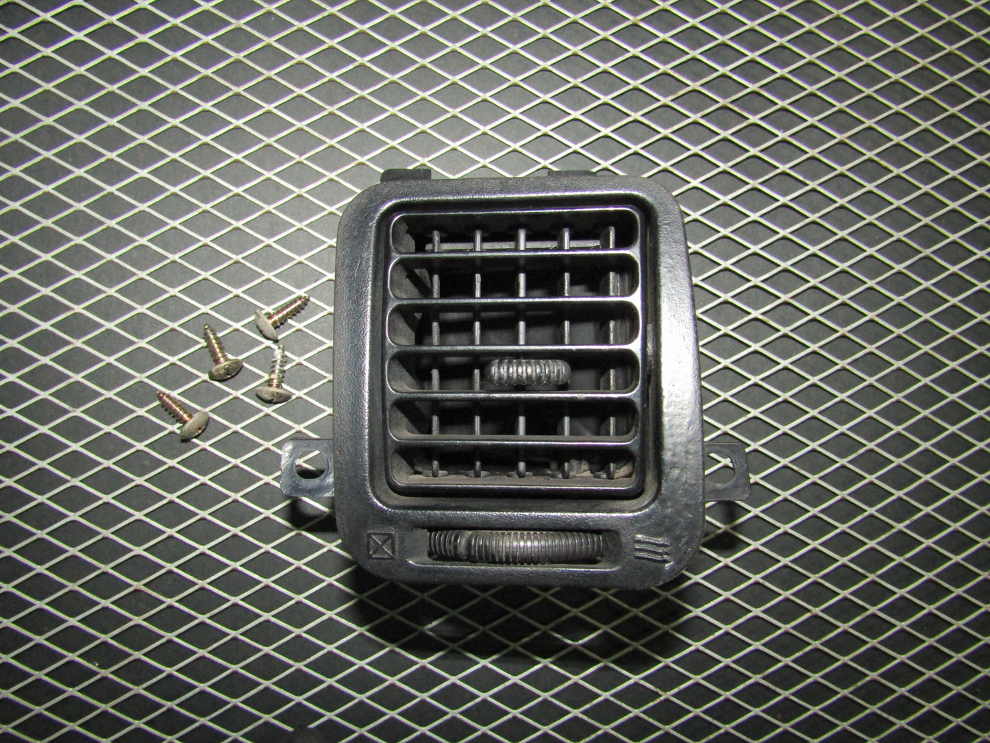 94 95 96 97 Mitsubishi 3000GT OEM Dash Air Vent Louver - Right