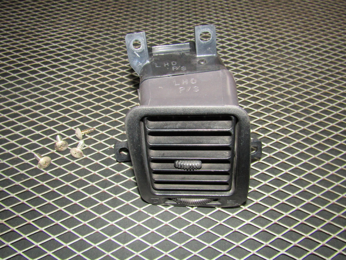 94 95 96 97 Mitsubishi 3000GT OEM Dash Air Vent Louver - Right