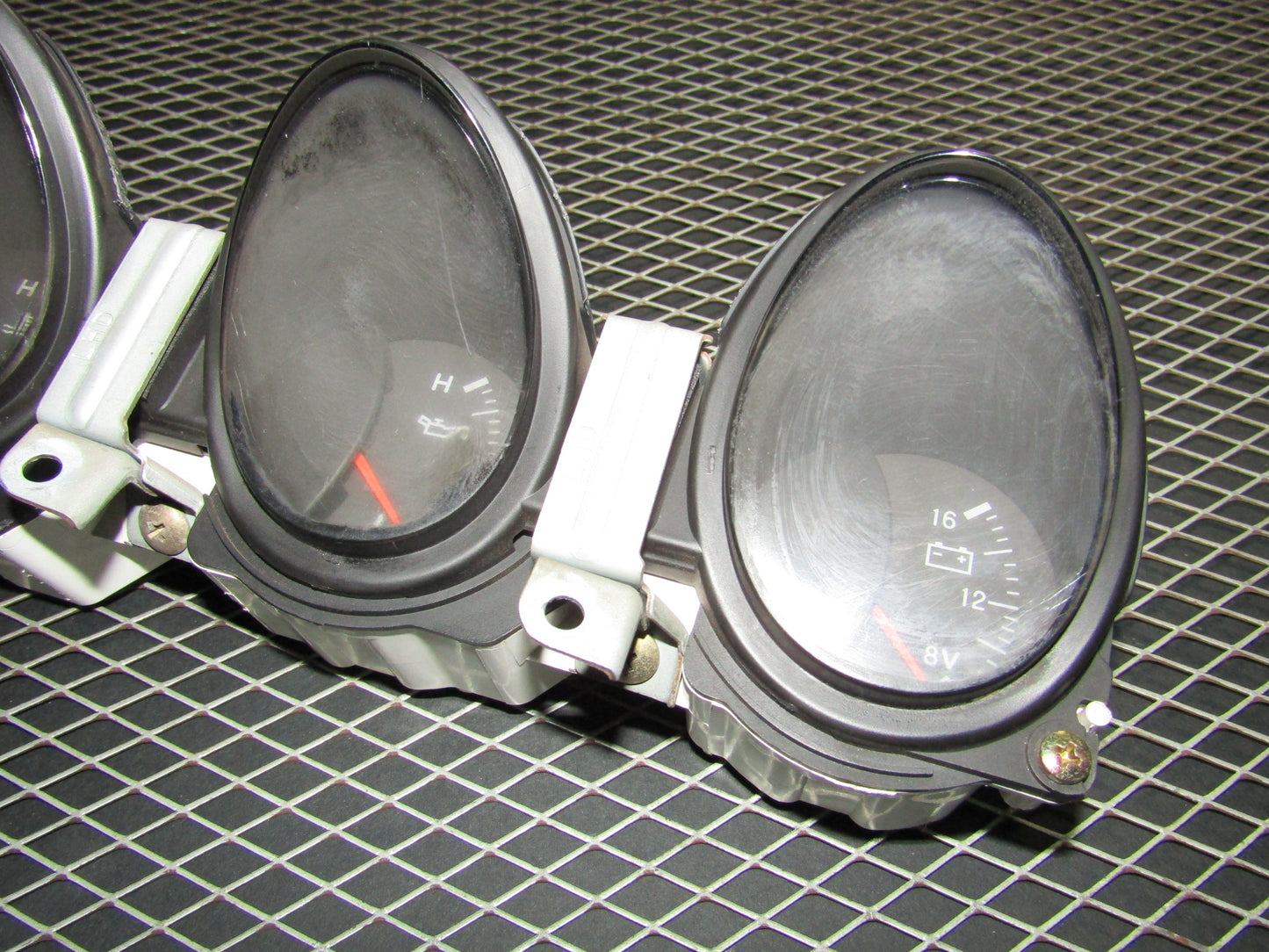 94 95 96 97 Mitsubishi 3000GT OEM Dash Temperature Oil & Battery Gauge