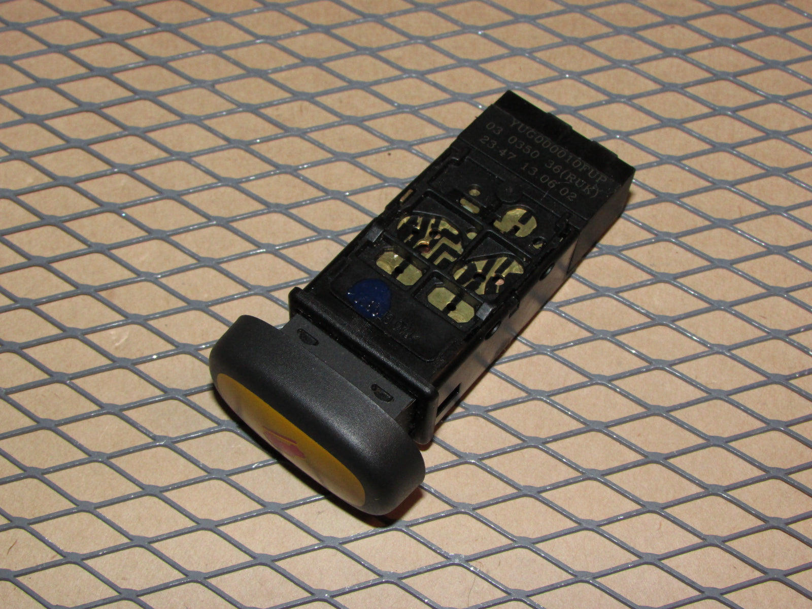 02 03 Land Rover Freelander OEM HDC Hill Descent Control Switch