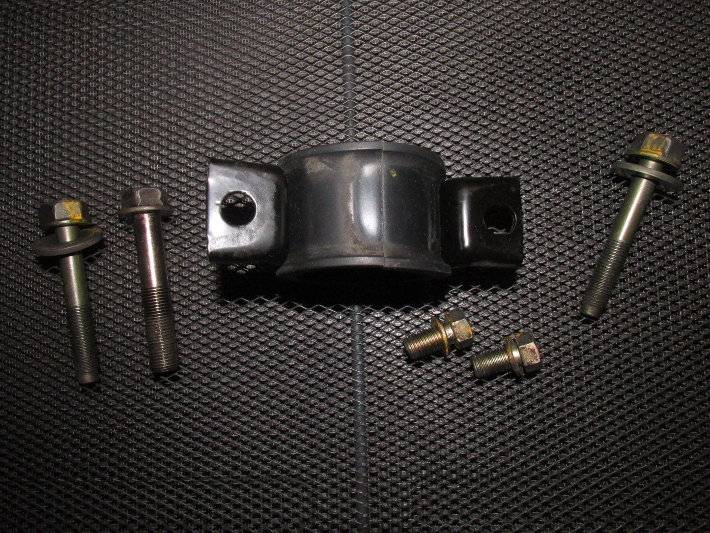93 94 95 96 97 Honda Del Sol OEM Steering Rack Mounting Bracket