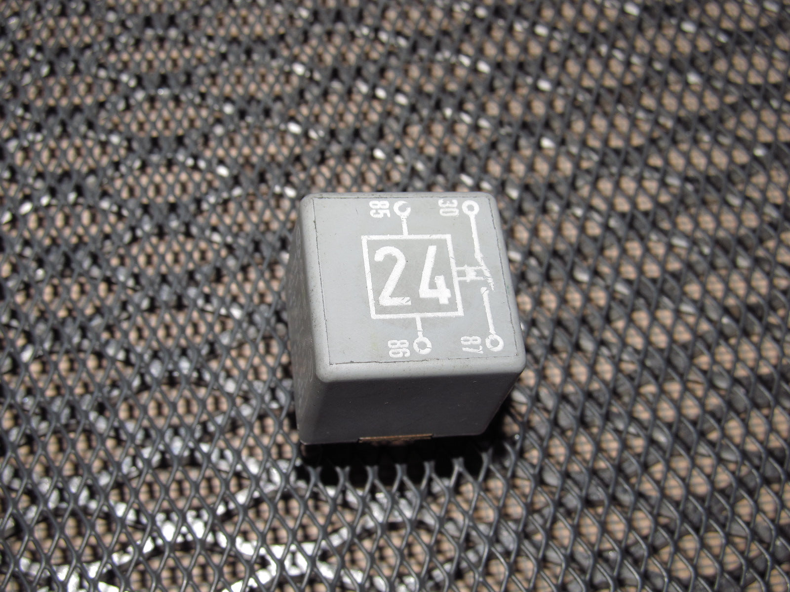 83-85 Porsche 944 OEM Relay 171 937 503