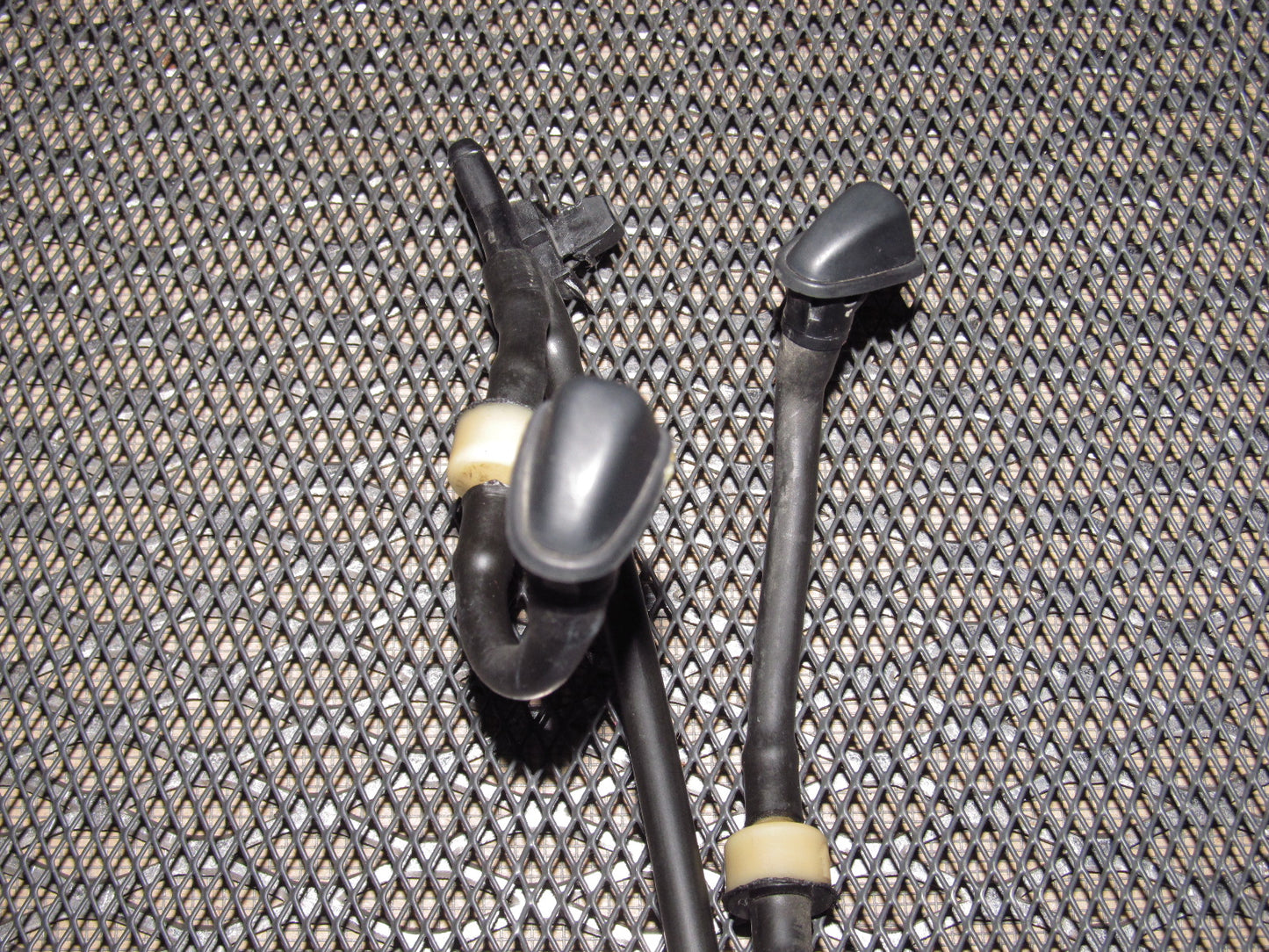 90 91 92 93 94 95 96 Nissan 300zx OEM Front Wiper Nozzle