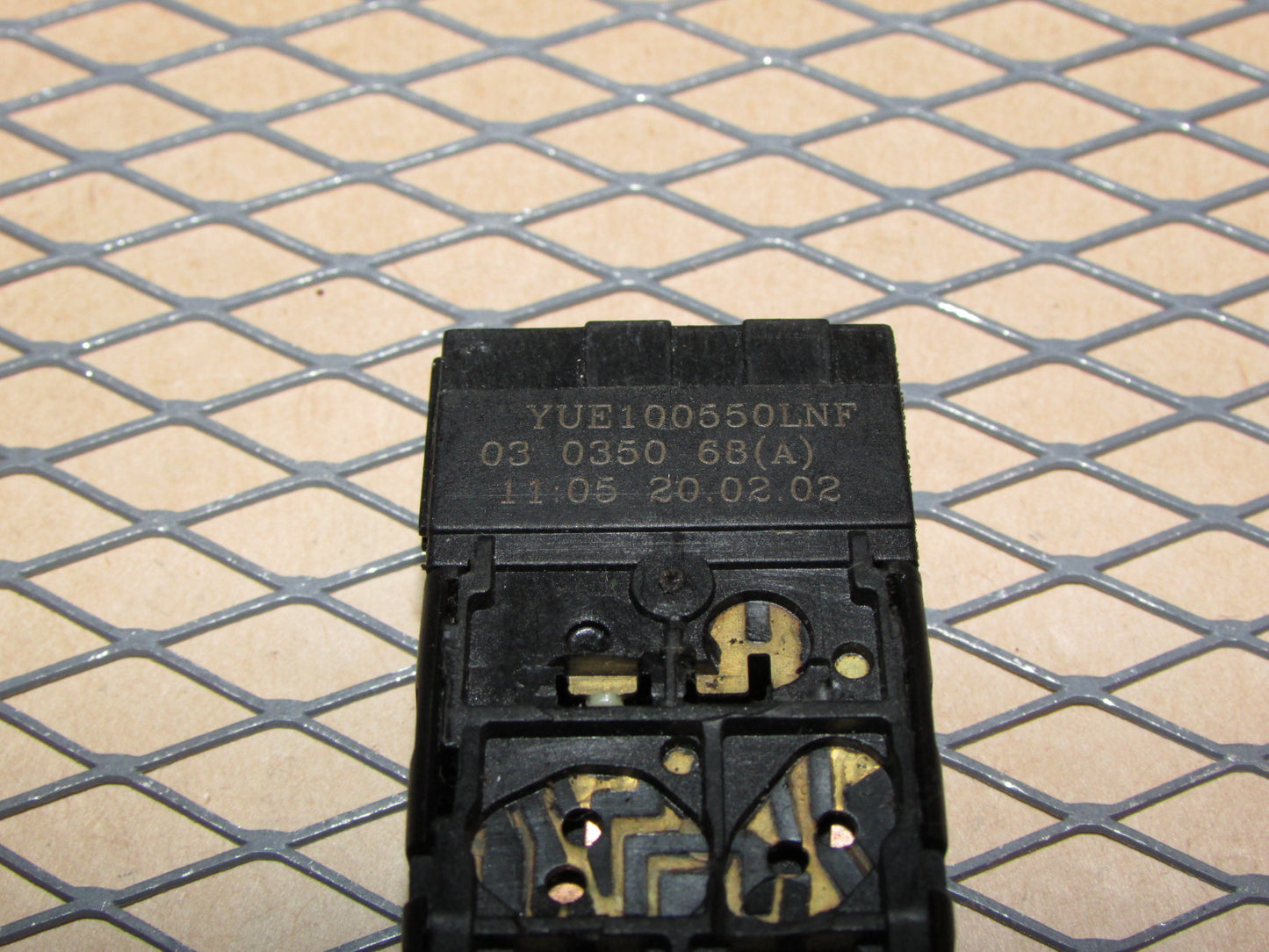 02 03 Land Rover Freelander OEM Fog Light Switch