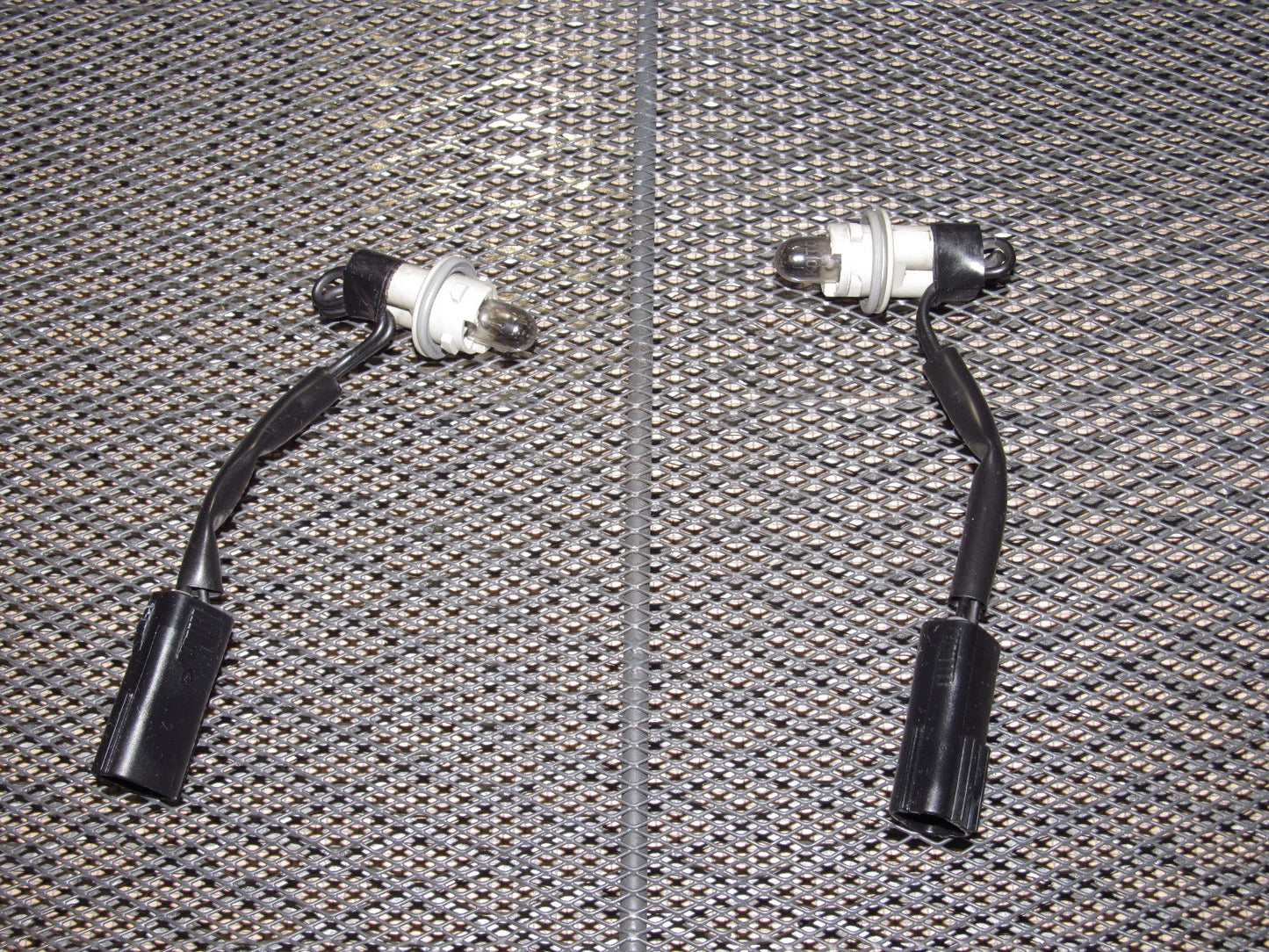 04 05 06 07 08 Mazda RX8 OEM Front Signal Light Bulb Socket - Set