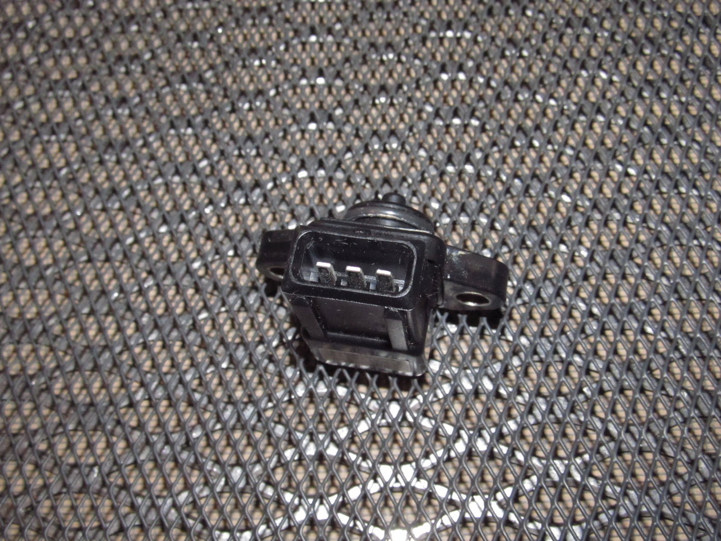 94 95 96 97 Mitsubishi 3000GT OEM Map Sensor - MD605600