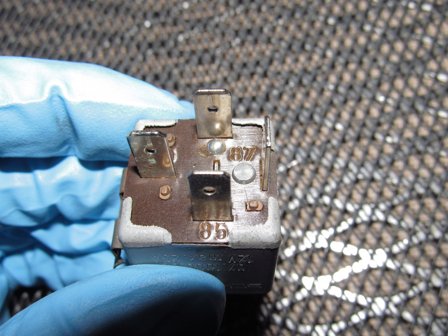 83-85 Porsche 944 OEM Relay 321 919 505