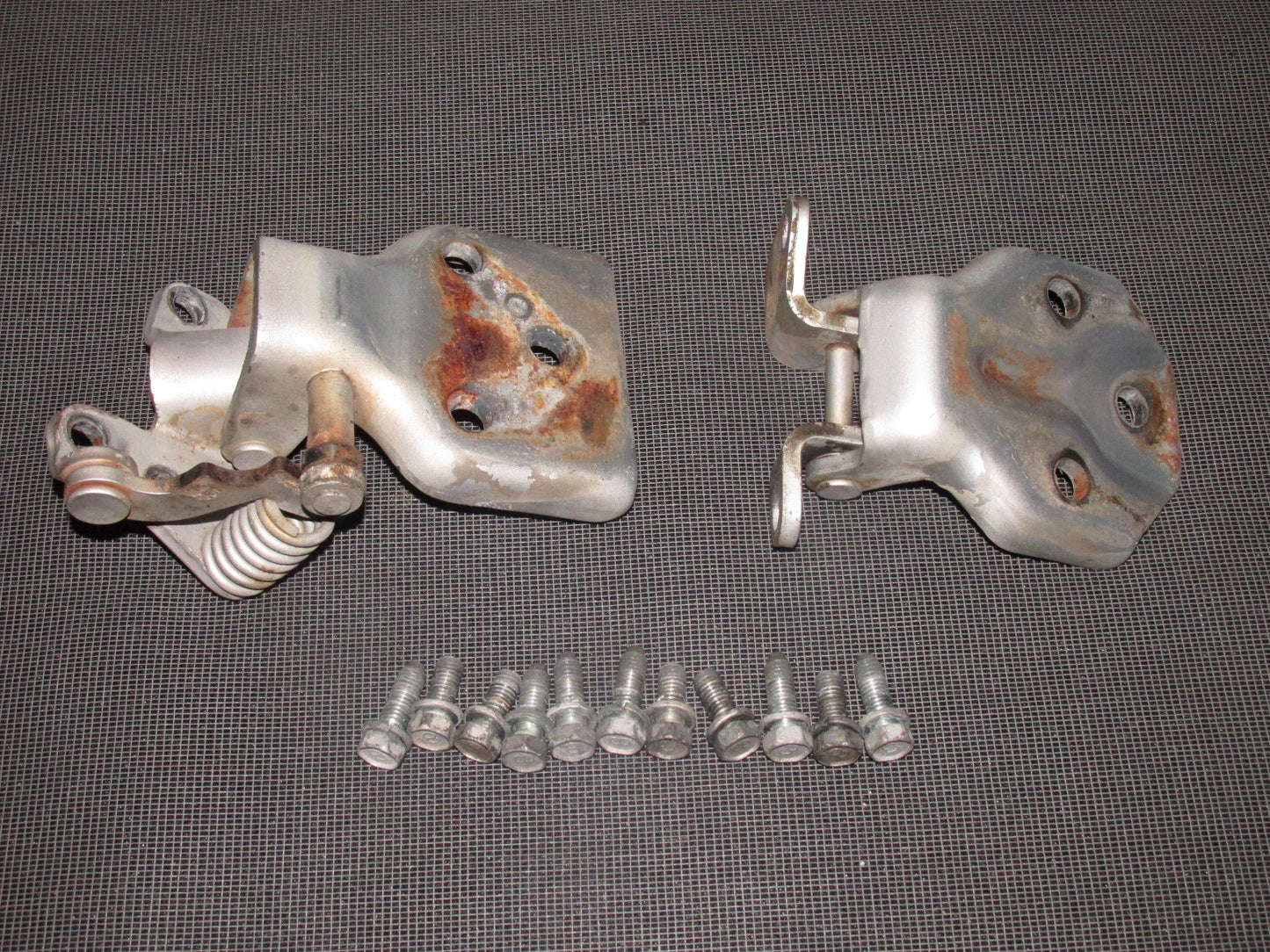 84 85 Mazda RX7 OEM Door Hinge - Right Set