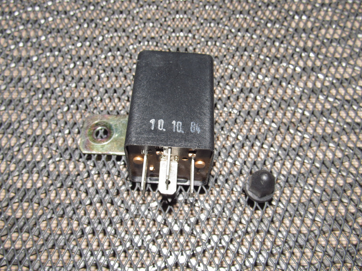 83-85 Porsche 944 OEM Relay 944.615.915.01