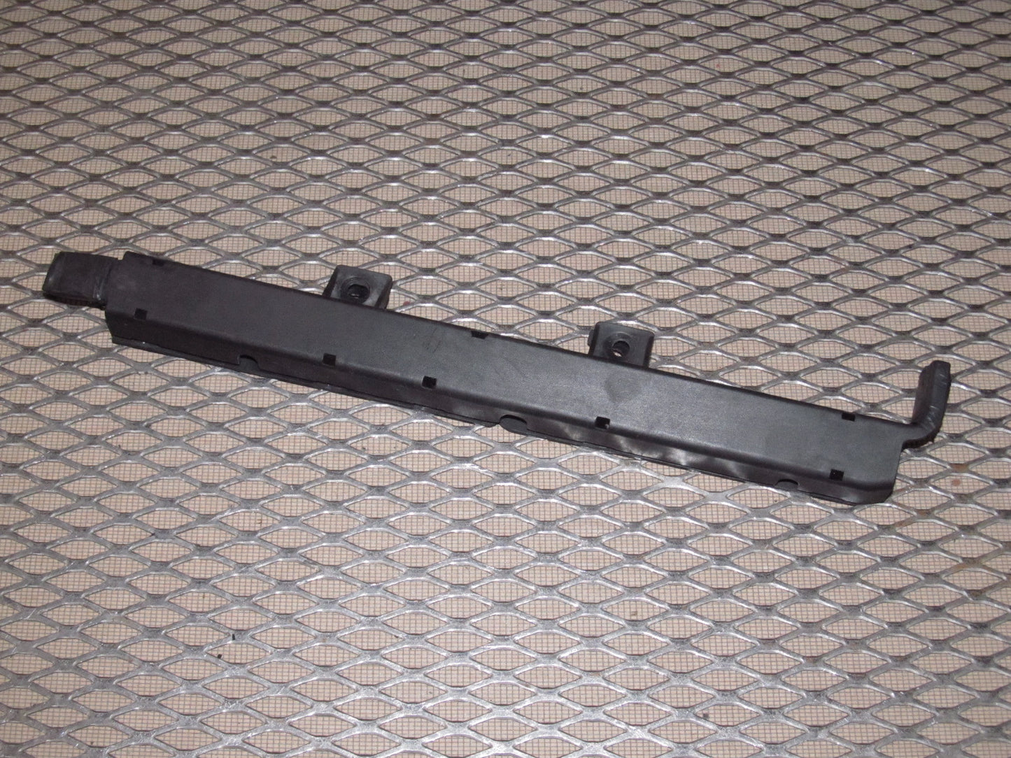 94 95 96 97 Mitsubishi 3000GT OEM NA DOHC Fuel Injector Harness Cover
