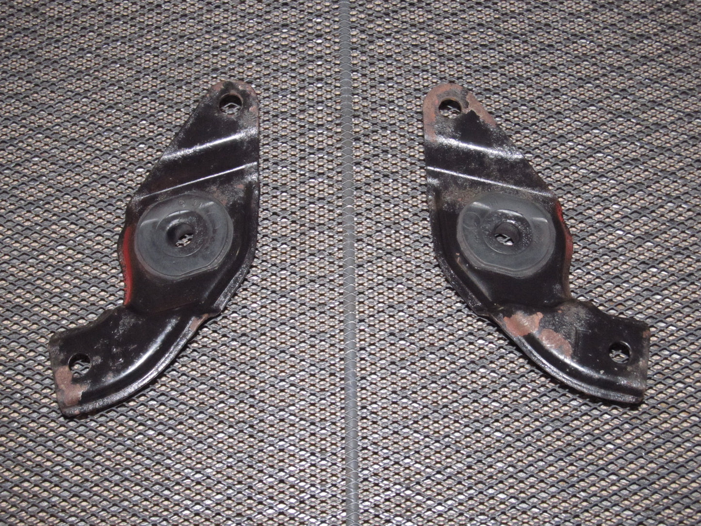 94 95 96 97 Mitsubishi 3000GT OEM  Radiator Upper Mounting Bracket