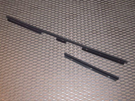 90 91 92 93 Mazda Miata OEM Door Panel Moulding - Right