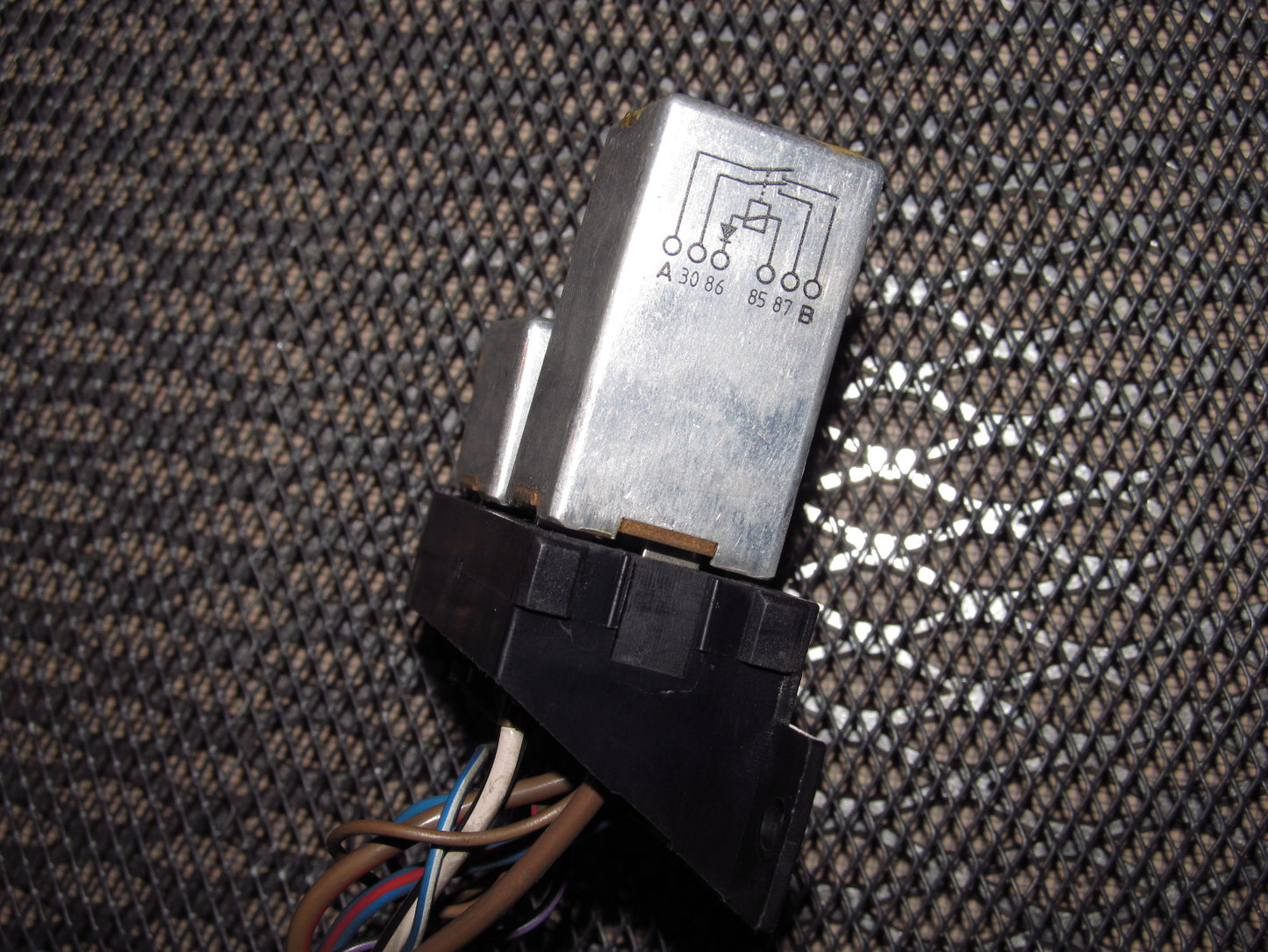 83-85 Porsche 944 OEM Relay Box 94451511300 & 899739