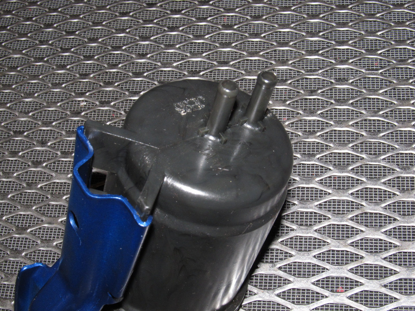 99 00 Mazda Miata OEM Engine Vacuum Tank