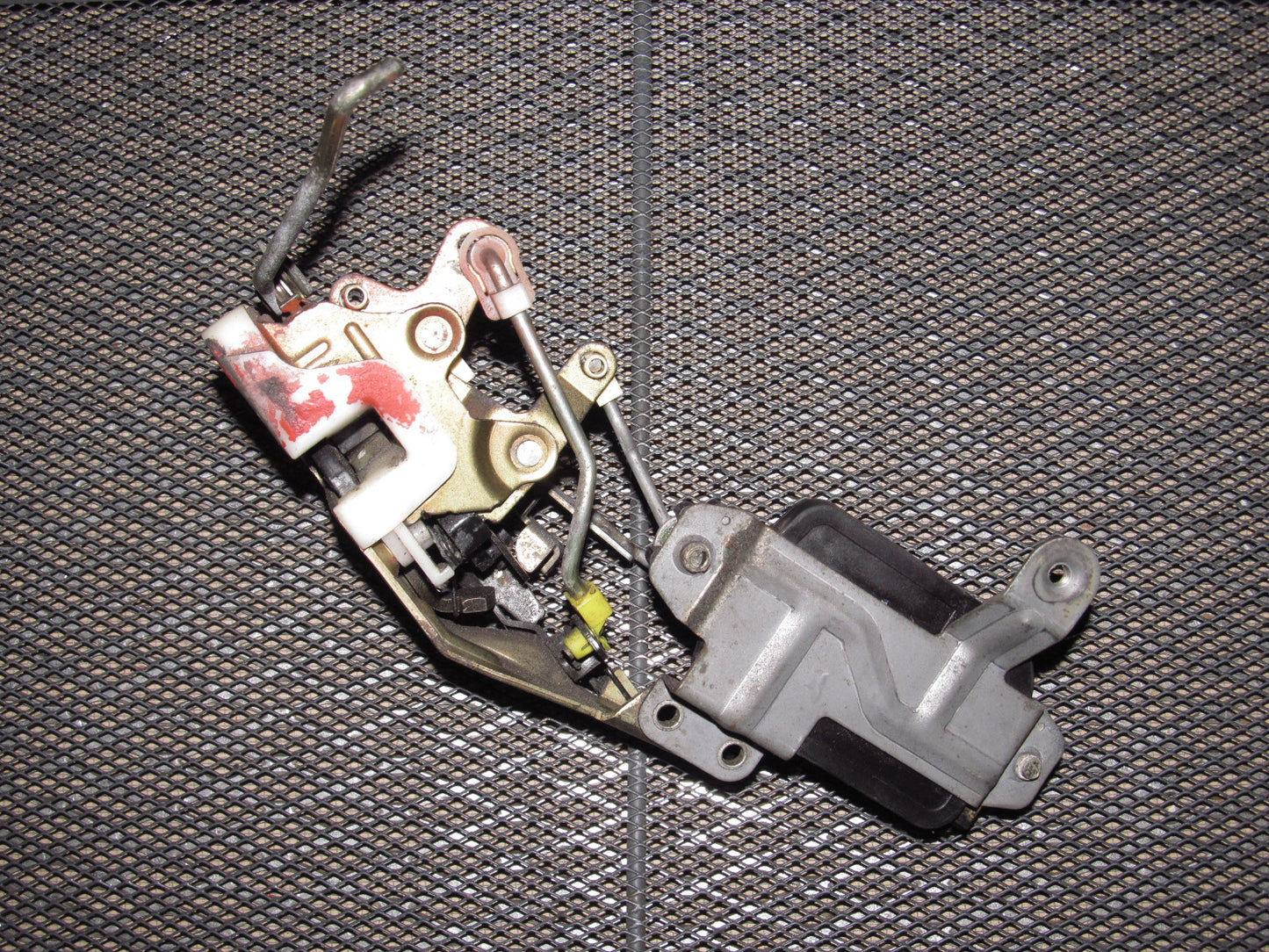 95 96 97 Mitsubishi 3000GT OEM Door Latch & Actuator - Left