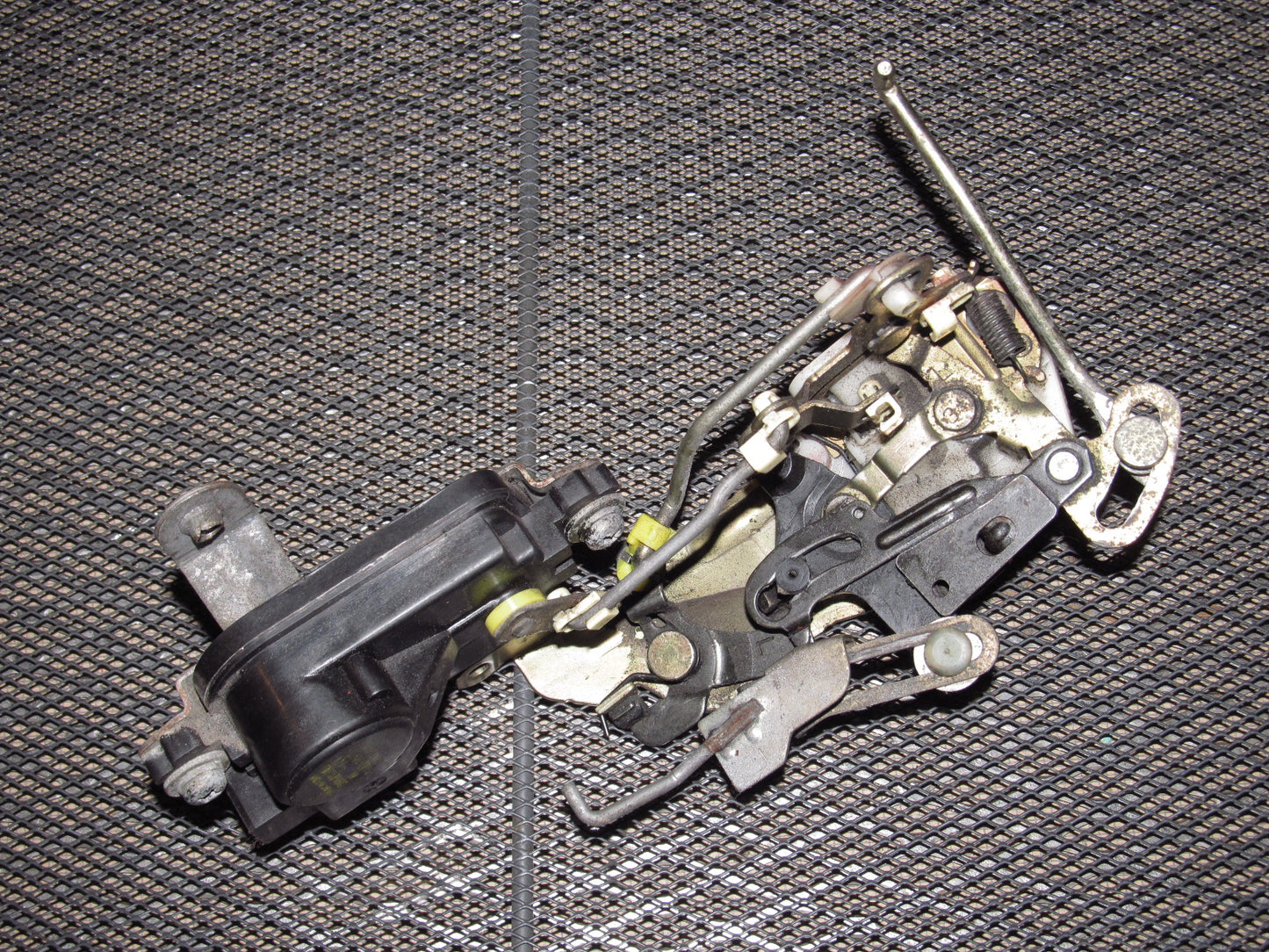 95 96 97 Mitsubishi 3000GT OEM Door Latch & Actuator - Left
