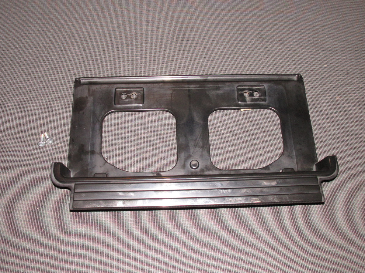 87 88 89 Toyota MR2 OEM Rear License Plate Center Panel – Autopartone