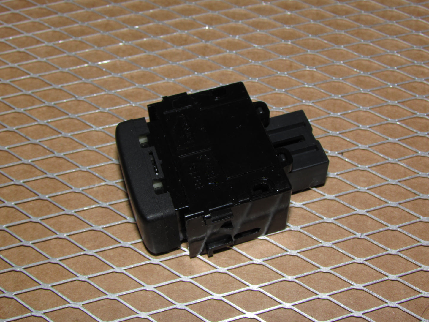 04 05 06 07 Nissan Armada OEM Lift Gate Switch