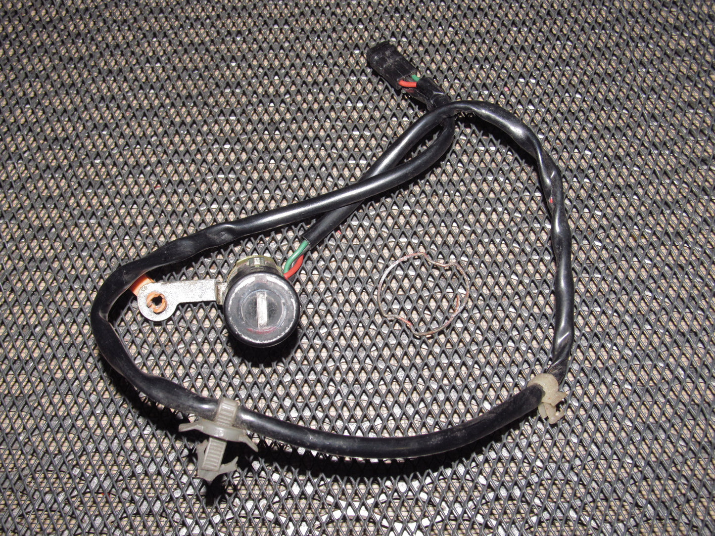 95 96 97 Mitsubishi 3000GT OEM Exterior Door Handle Lock Tumbler - Left